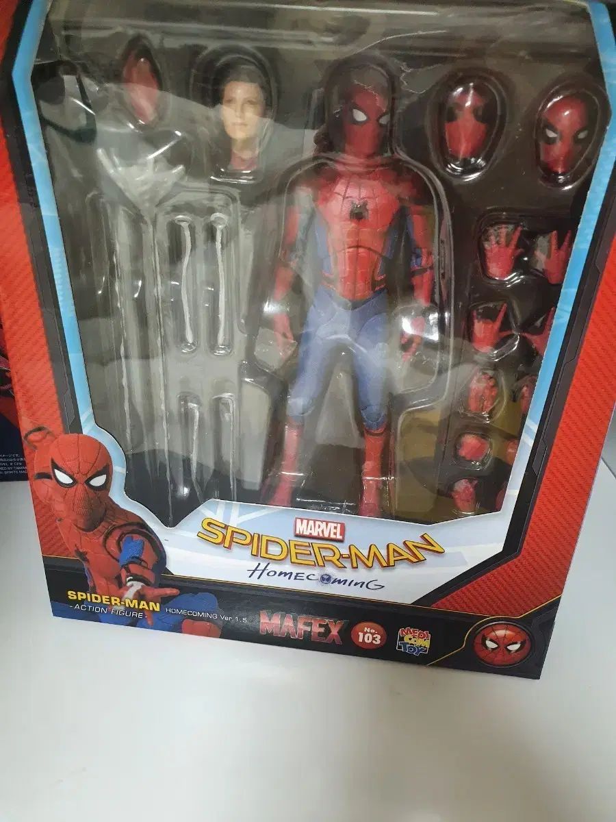 MAFEX マフェックス スパイダーマン : ホームカミング Ver 