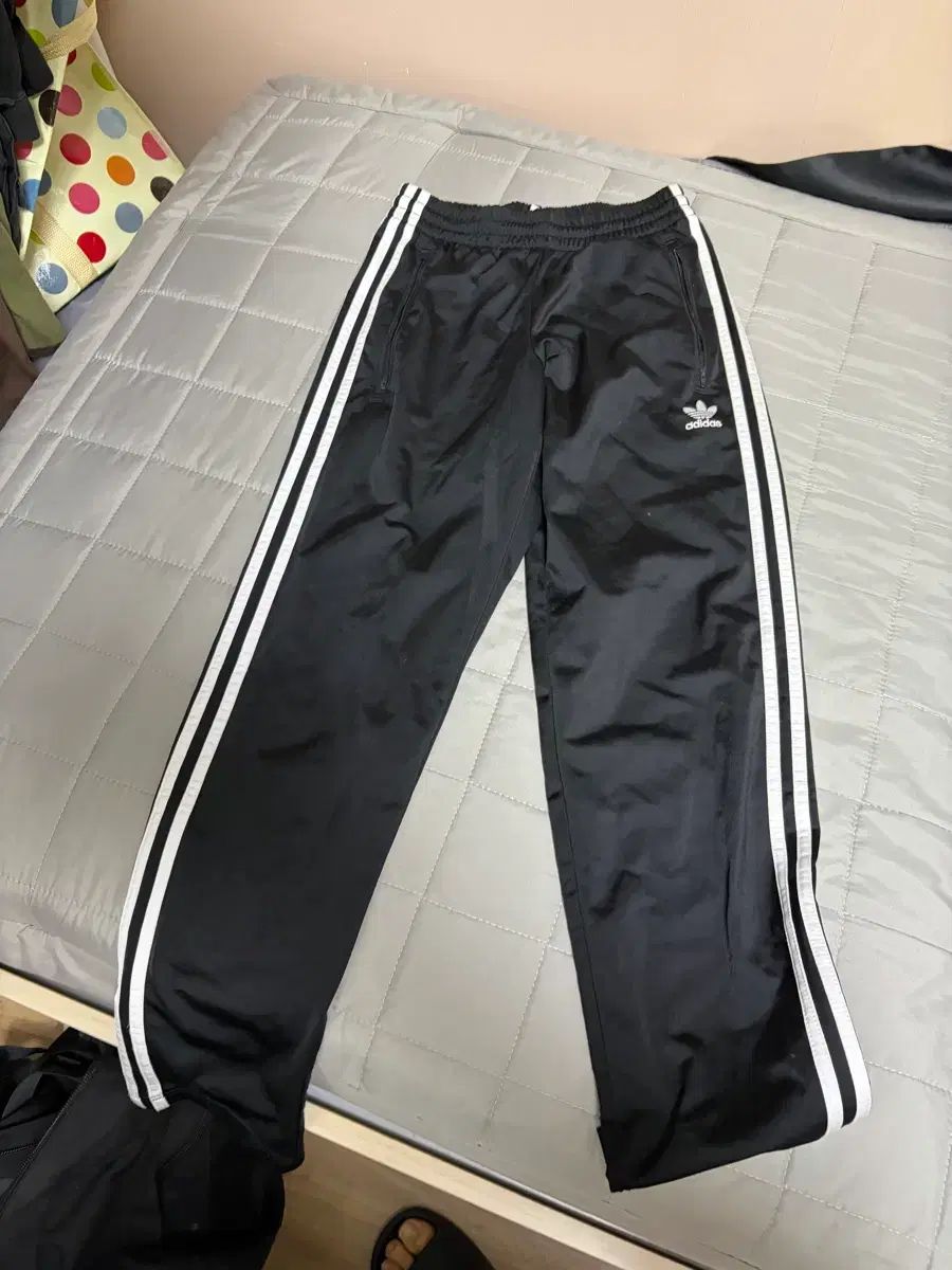 アディダス ファイヤーバード ズボン