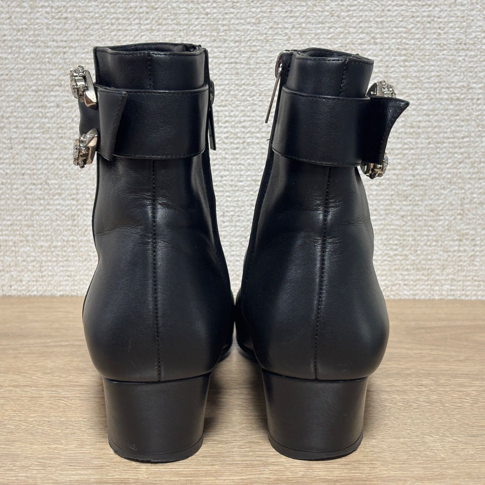 JIMMY CHOO ジミーチュウ ショートブーツ ブラック レザー ビジュー