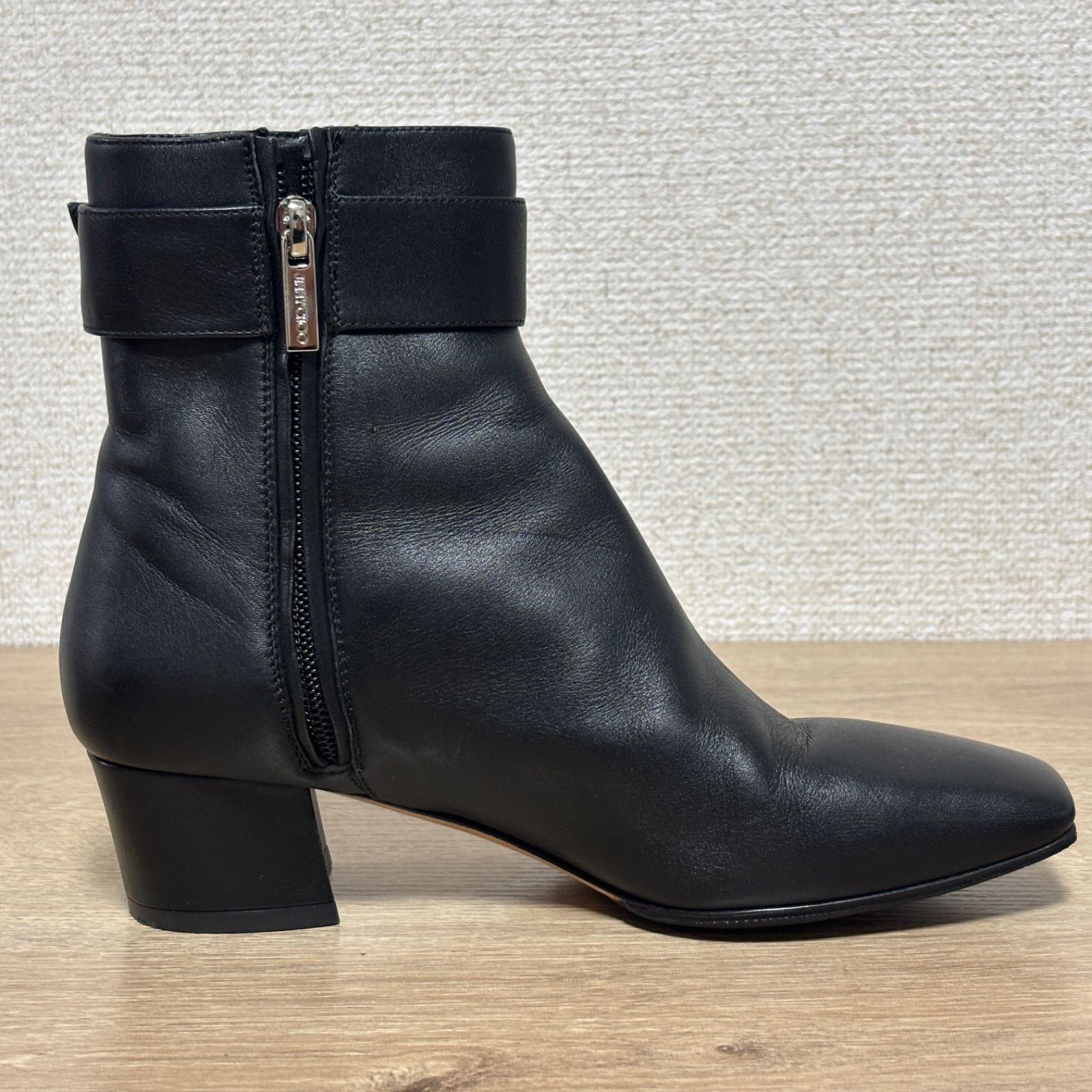 JIMMY CHOO ジミーチュウ ショートブーツ ブラック レザー ビジュー