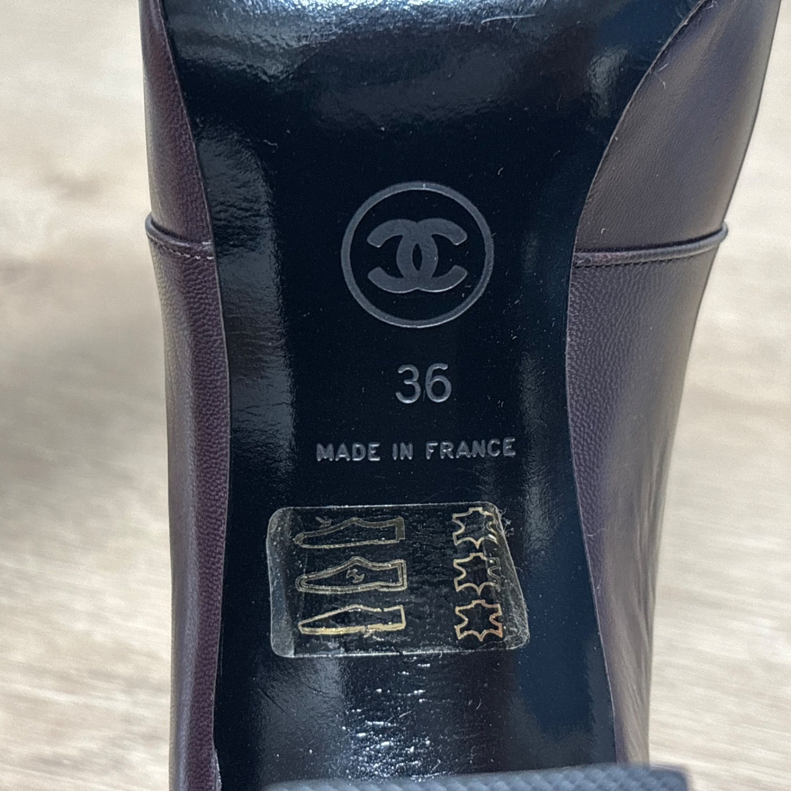 CHANEL シャネル パンプス レザー ゴールド金具 ココマーク 刺繍