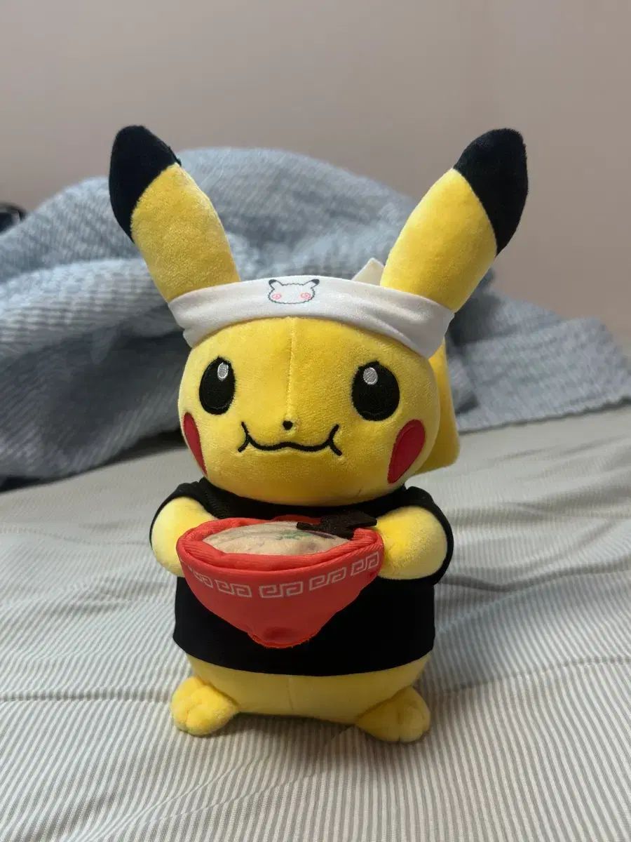 福岡ポケットモンスターセンター限定モデルラーメンピカチュウ