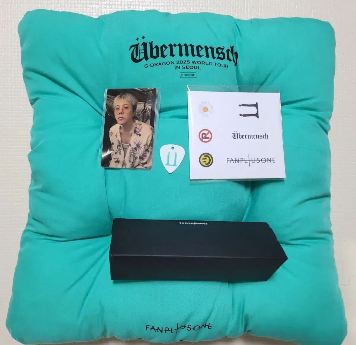 【G-DRAGON】シンガポール 限定 トレカ 新品）G-DRAGON（ジードラゴン）アンコールコンサート プレミアム