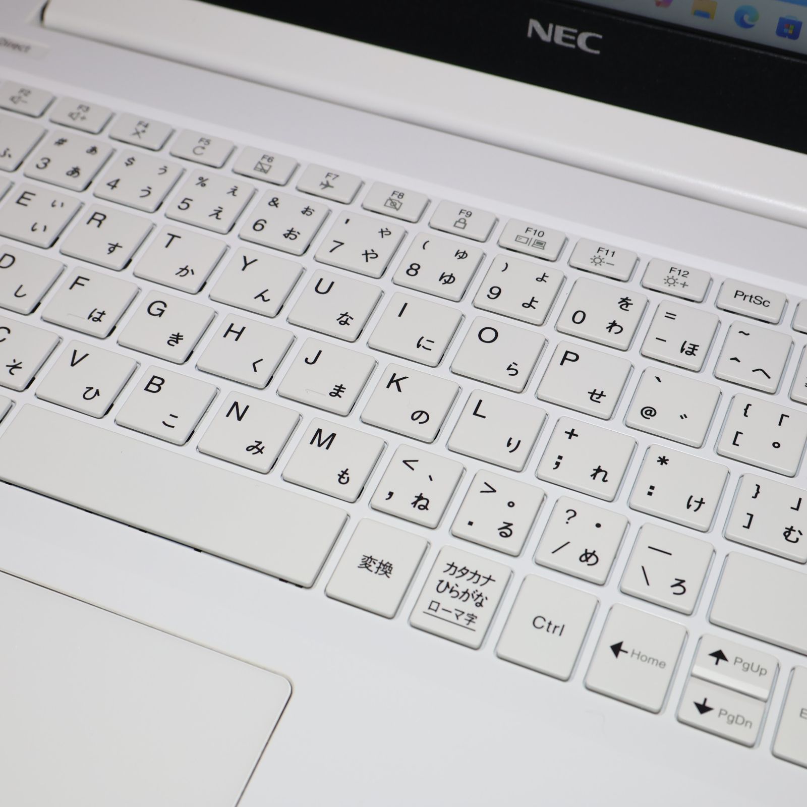 人気の白Win11公式対応8世代i3/メ8/SSD+HDD/無線/FHD/カメラ - メルカリ