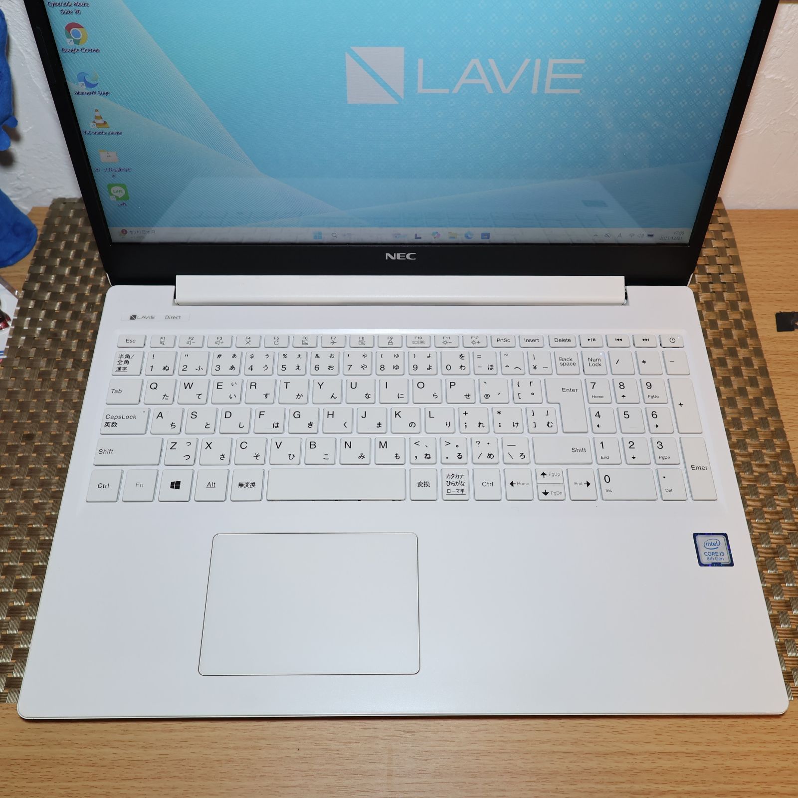 人気の白Win11公式対応8世代i3/メ8/SSD+HDD/無線/FHD/カメラ - メルカリ