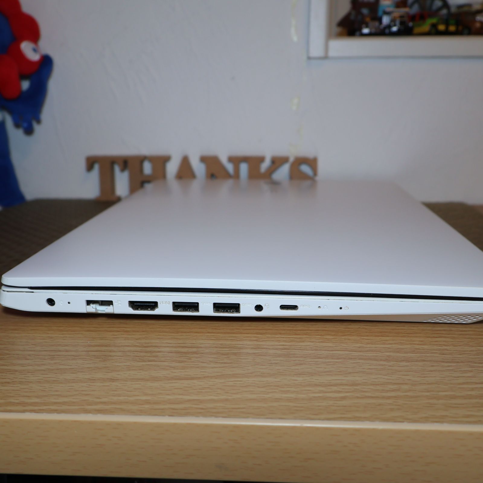 人気の白Win11公式対応8世代i3/メ8/SSD+HDD/無線/FHD/カメラ - メルカリ