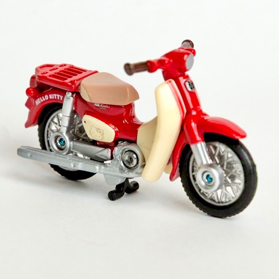 新品未使用　トミカ スーパーカブ × HELLO KITTY 　5個セット 新品未使用 トミカ スーパーカブ × HELLO KITTY 5個セット Honda公式