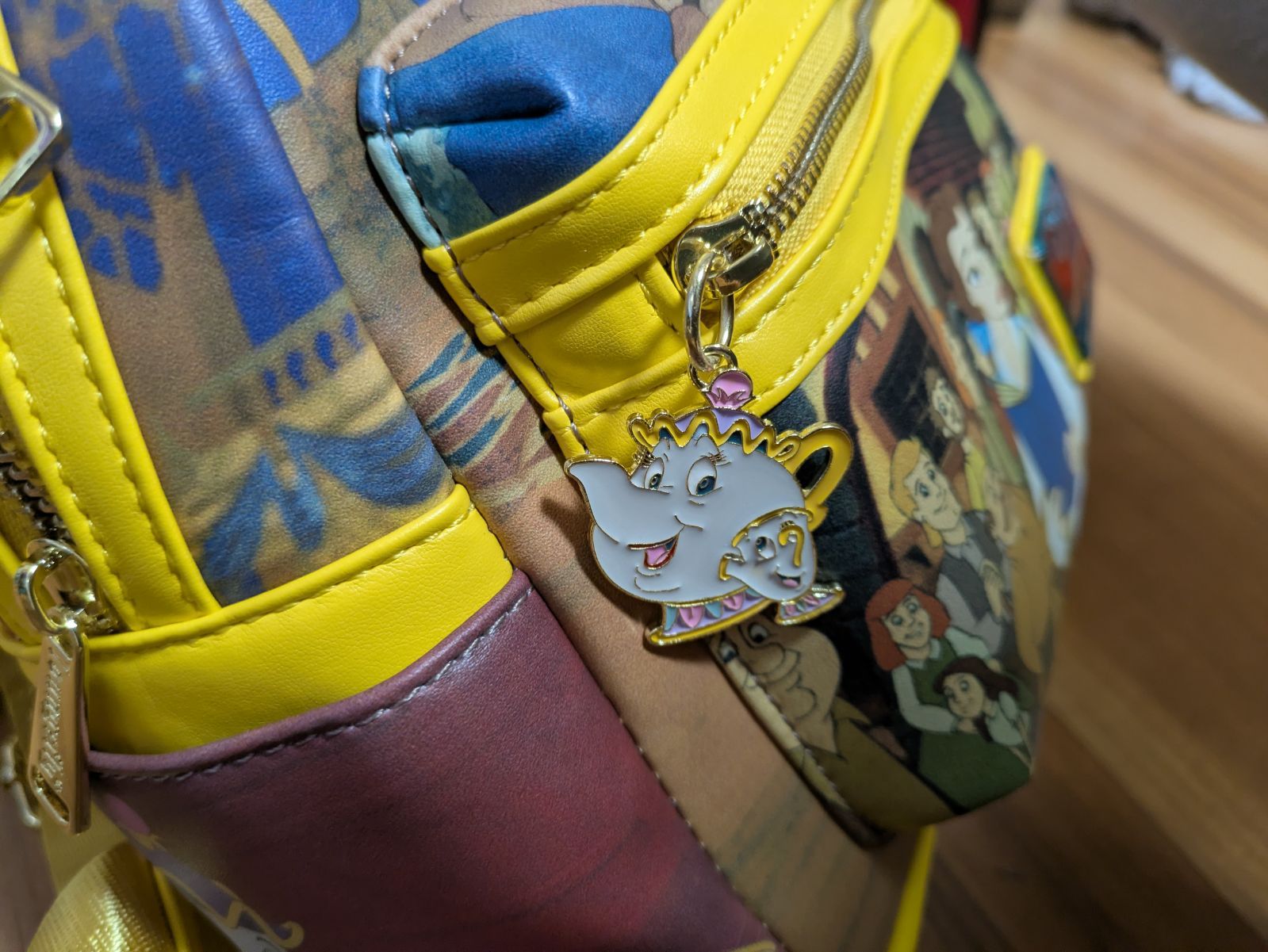 DISNEY 新品タグ付 ラウンジフライ ロゴ 新品タグ付 - メルカリ