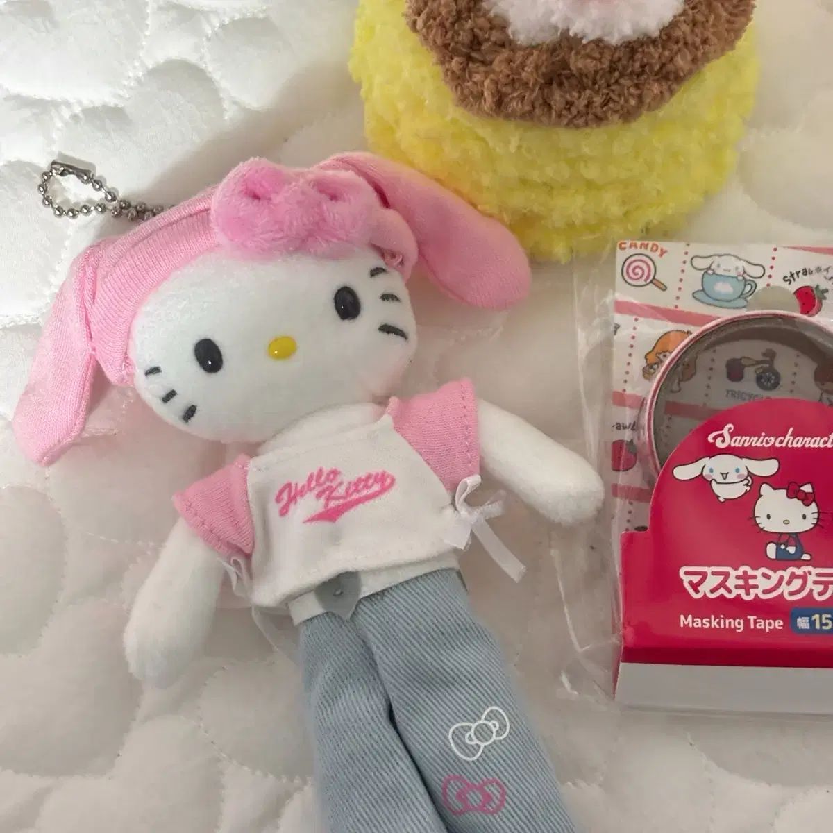 ドレスアップ キティ マスコット キーホルダー クローゼット