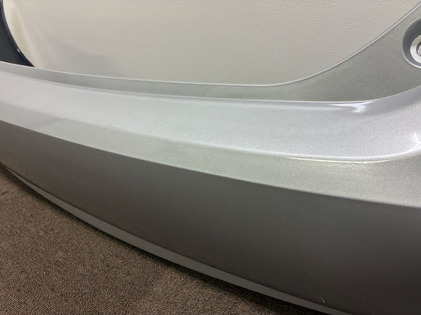 TOYOTA 30系プリウス/30プリウス リアバンパー/シルバー 社外品【P30