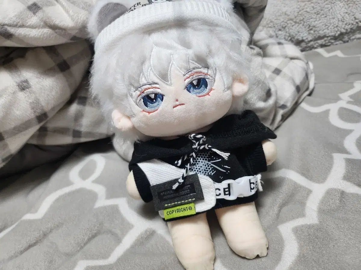 HUNTER×HUNTER キルア 付属 ぬいぐるみ 20깅 - メルカリ