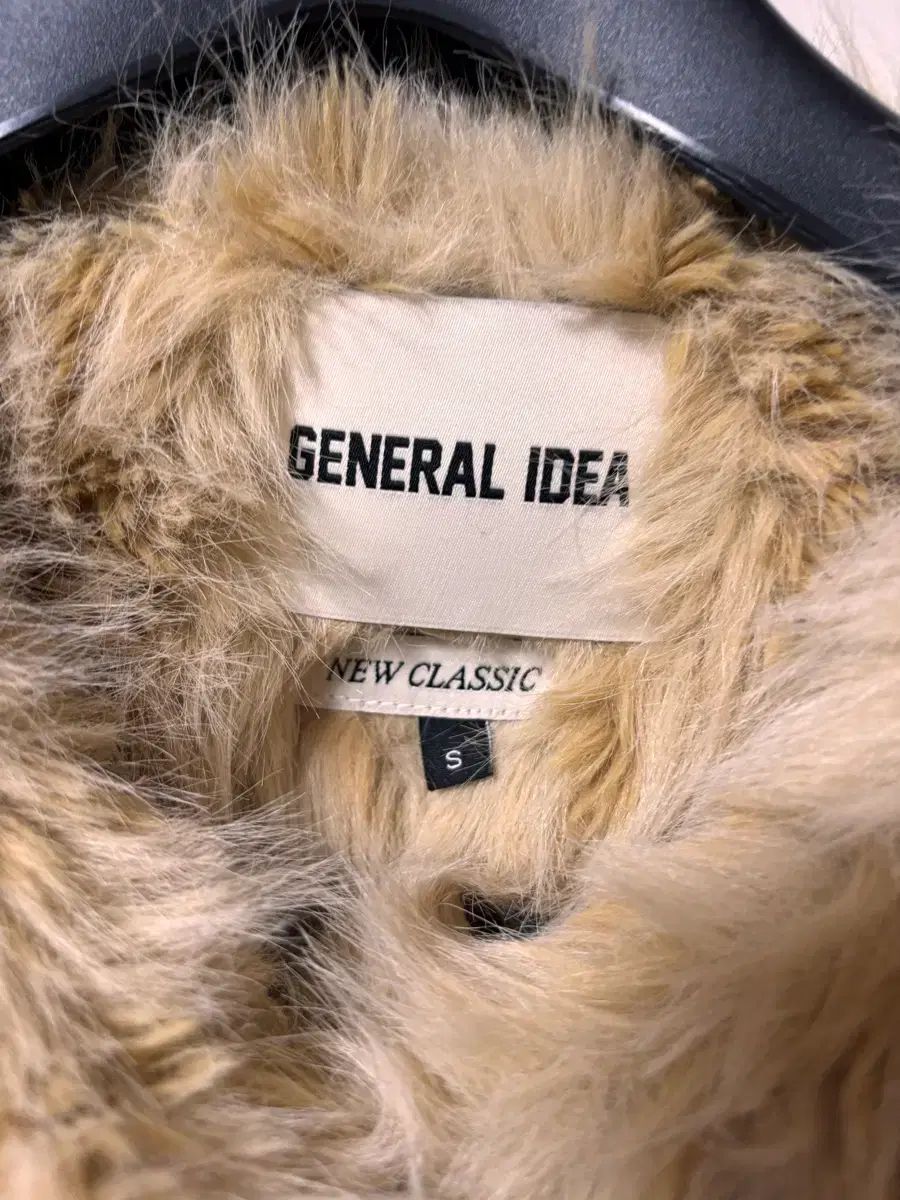 ジェネラル アイデア ノーカラー ファージャケット S ベージュ