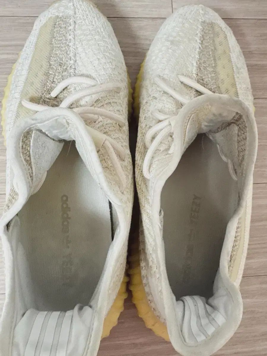 アディダス イージー セール ブースト 350 v2 (Kream購入) adidas