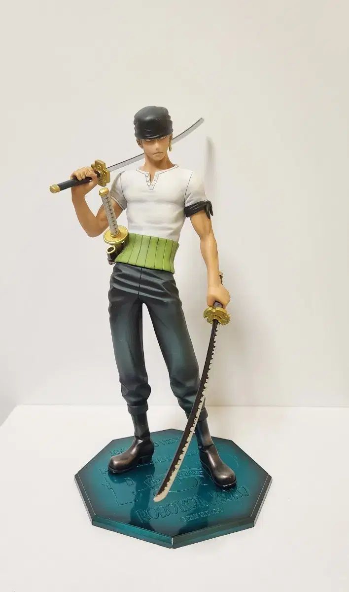 配送 ONE PIECE ロロノア・ゾロ POP 2年前 フィギュア ONE PIECE