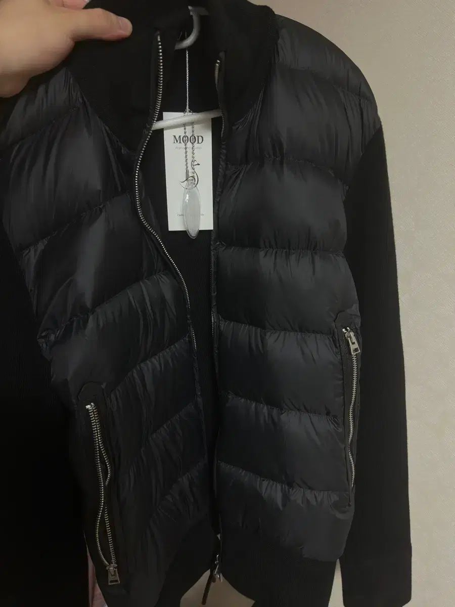 定価11 Uメント ダウンニット ブラック L 新品