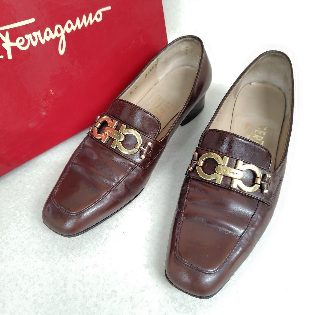 新品　フェラガモ ガンチーニ金具　ローファー　パンプス　美品 フェラガモ ガンチーニ ローファー パンプス ガンチーニ ブラック 黒