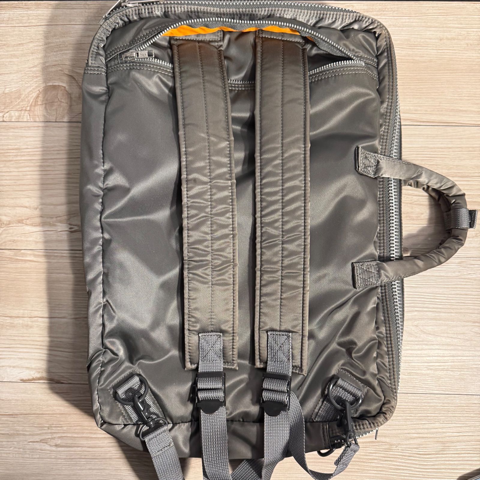 ポーター　タンカー　3way 2層式　リュック　シルバーグレー PORTER ポーター タンカー 3way リュック ブリーフケース 二層式