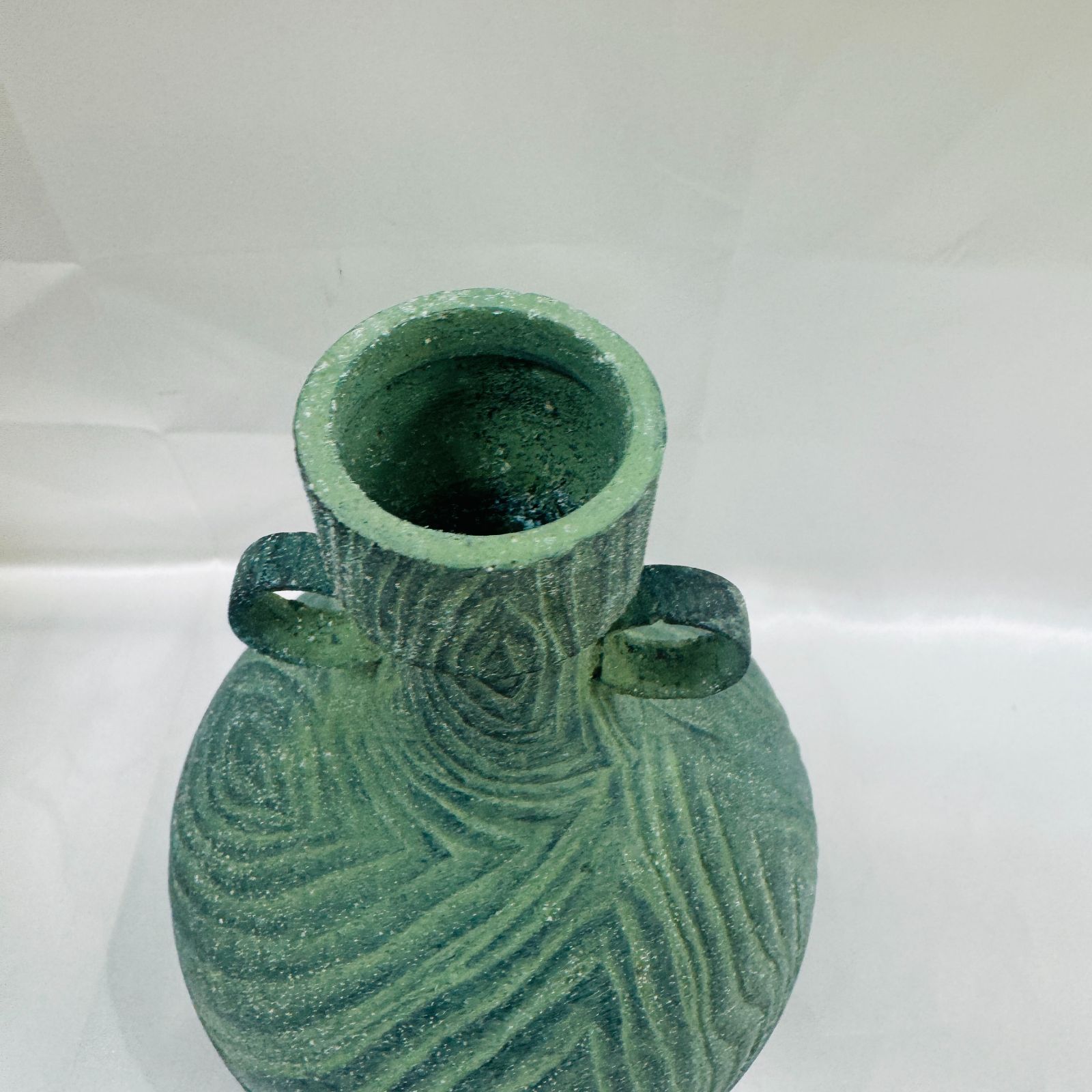 引越し前最終価格！ 緑青銅 花瓶 青銅器 フラワーベース 箱付き 手工芸品 引越し前最終価格！ 緑青銅 花瓶 青銅器 フラワーベース 箱付き 引越し