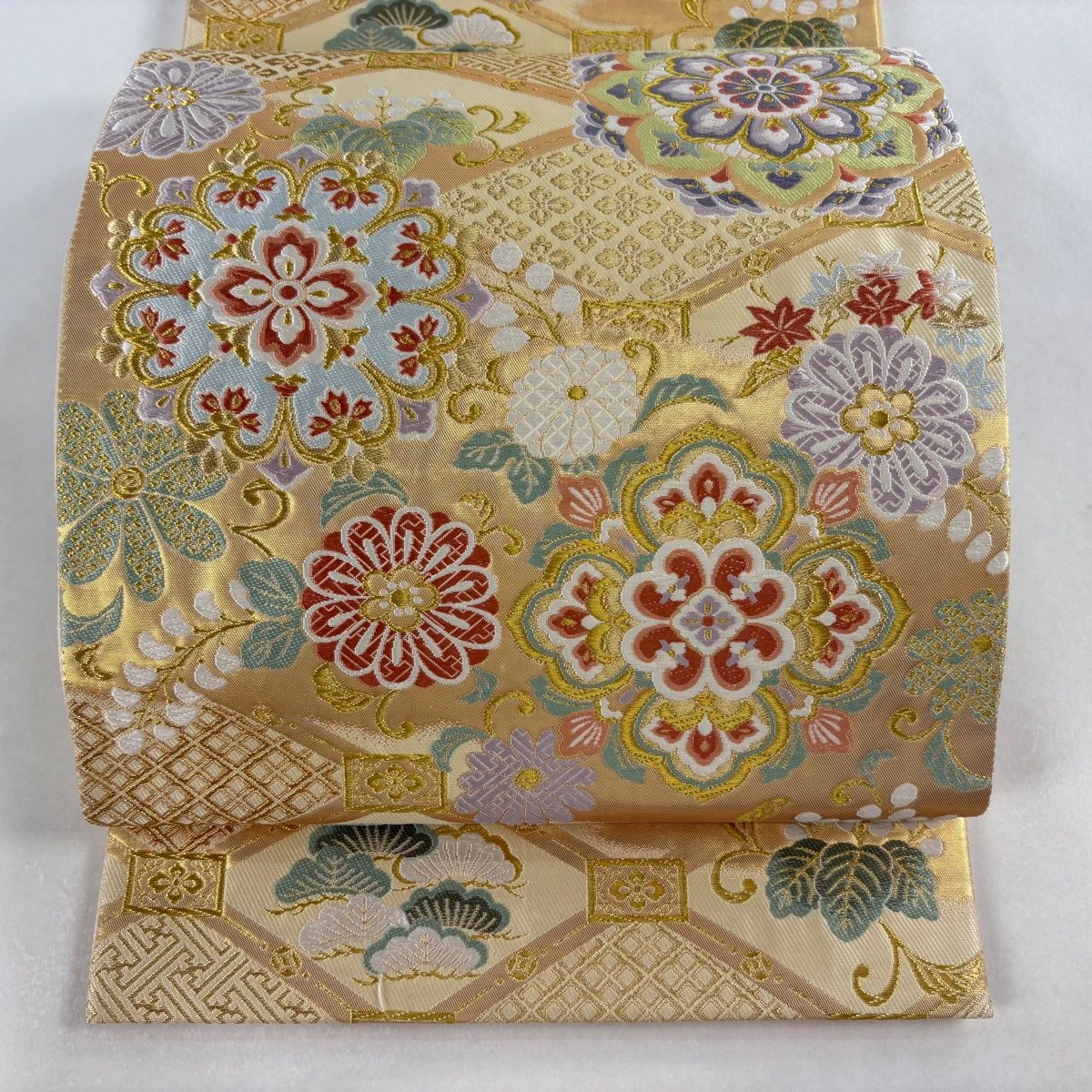 袋帯 秀品 華文 花唐草 箔 金糸 金色 六通 正絹 【中古】 - メルカリ