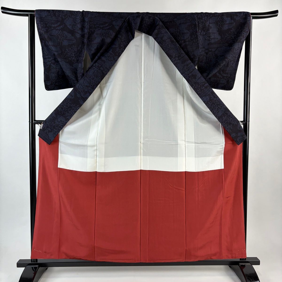 美品】 結城紬 身丈160cm 裄丈62.5cm S 袷 本場結城紬 証紙 人物 雲文