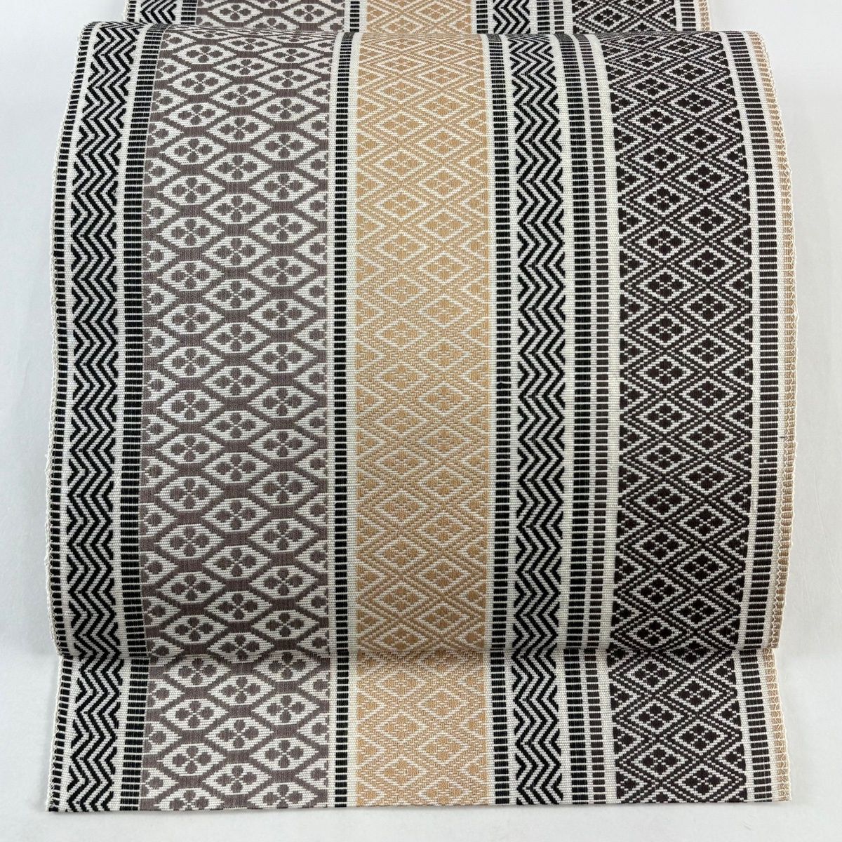 美品】 名古屋帯 優品 八寸名古屋帯 松葉仕立て 縞 幾何学 クリーム