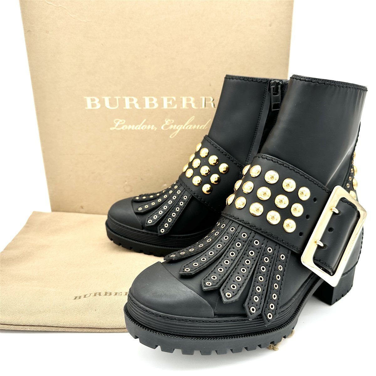 □激レア・新品□ BURBERRY Whitchester ショートブーツ 本革 スタッズ