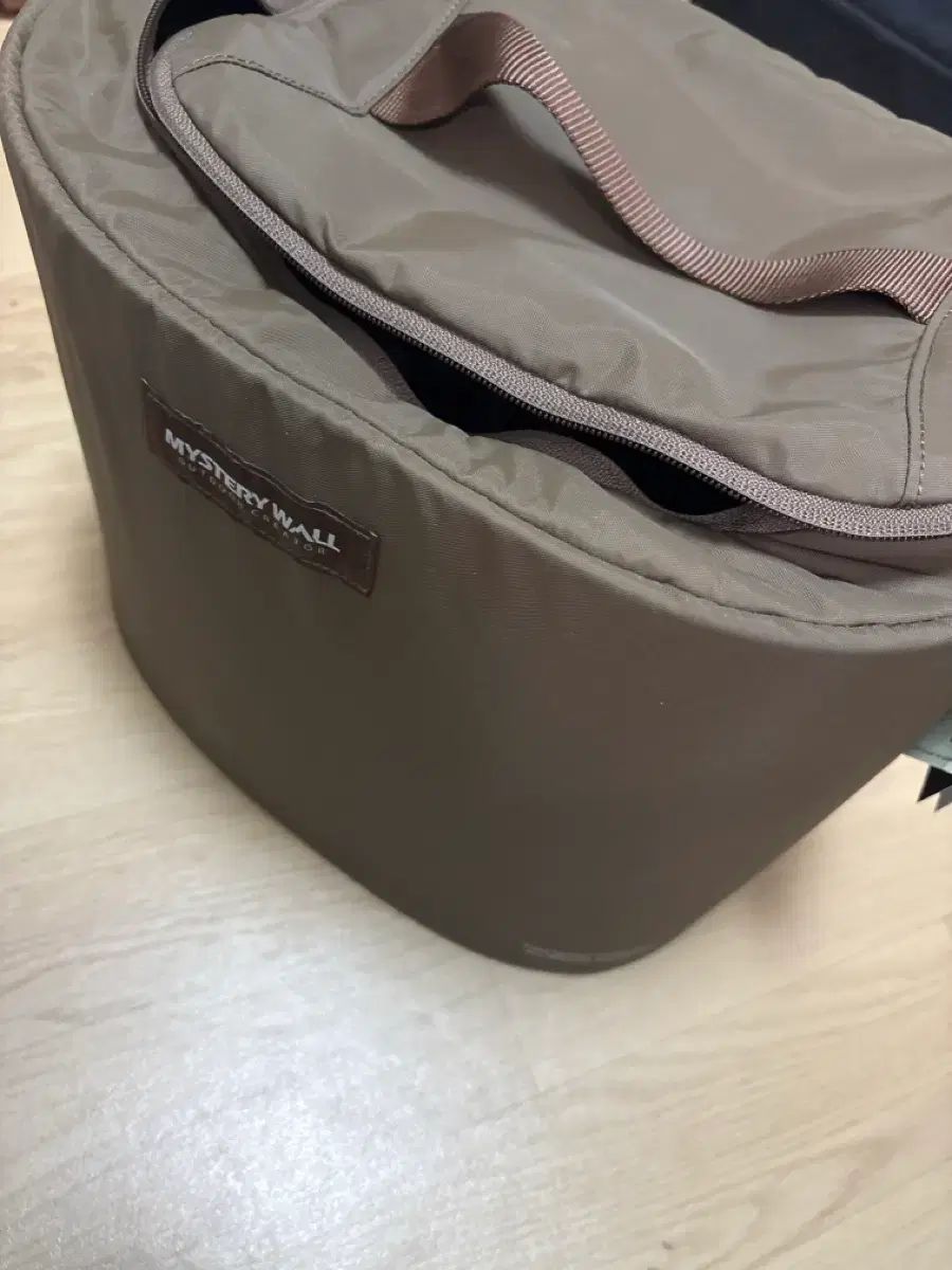 ラスト1点☆3点セット☆ヌビ刺繍いちご②レッスンバッグ・上履き入れ