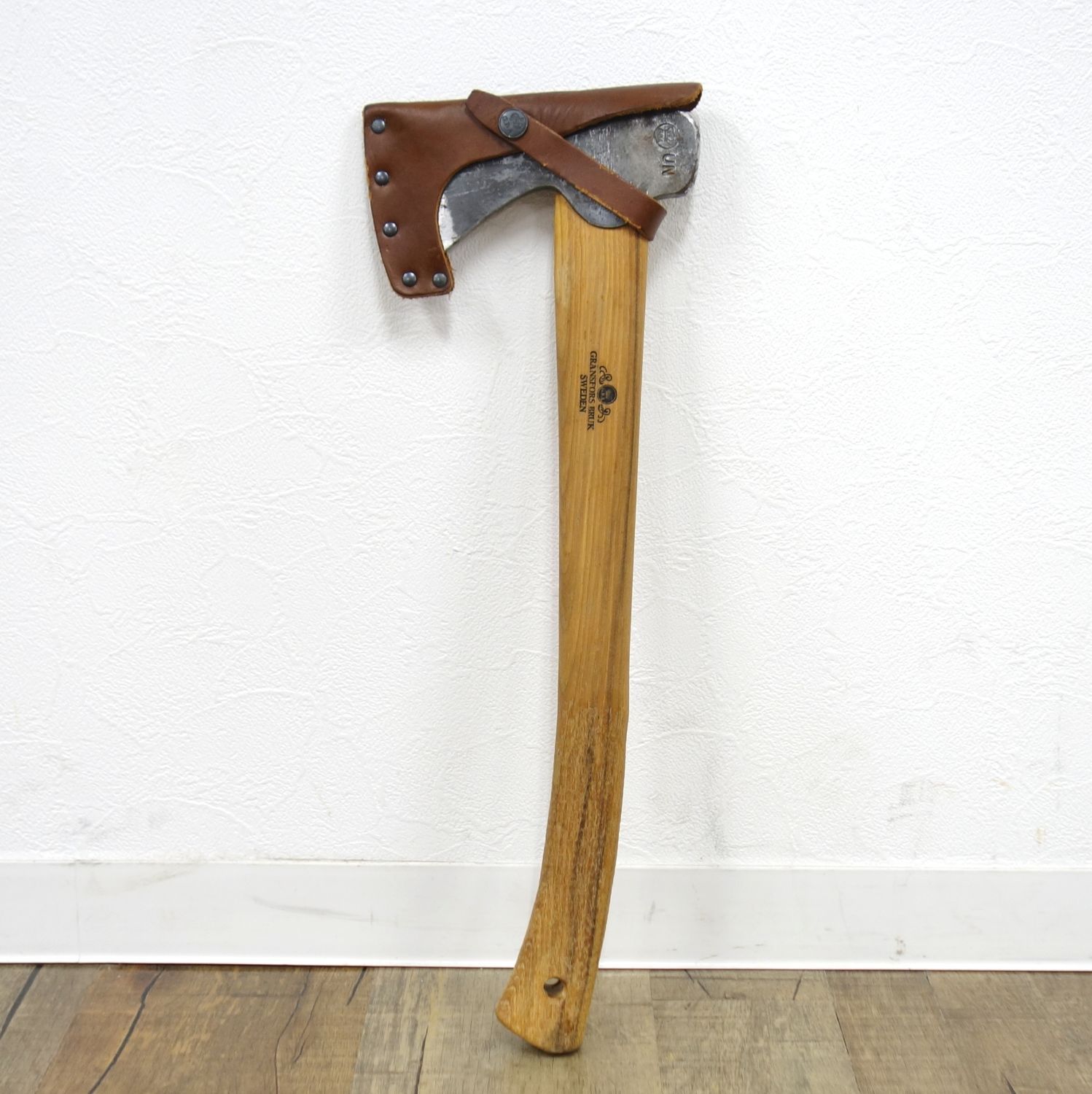 Gransfors グレンスフォシュブルーク　ハンター Gransfors yxa ハンター 斧 スウェーデン /キャンプストーブ Old and Tools