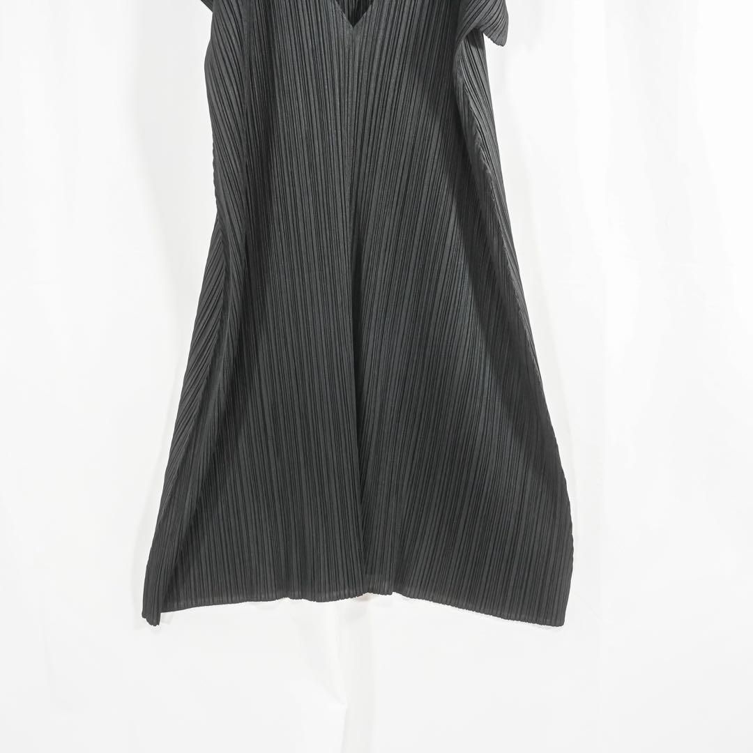 ☆極美品☆PLEATS PLEASE 膝丈ワンピース vネック ドレス ブラック