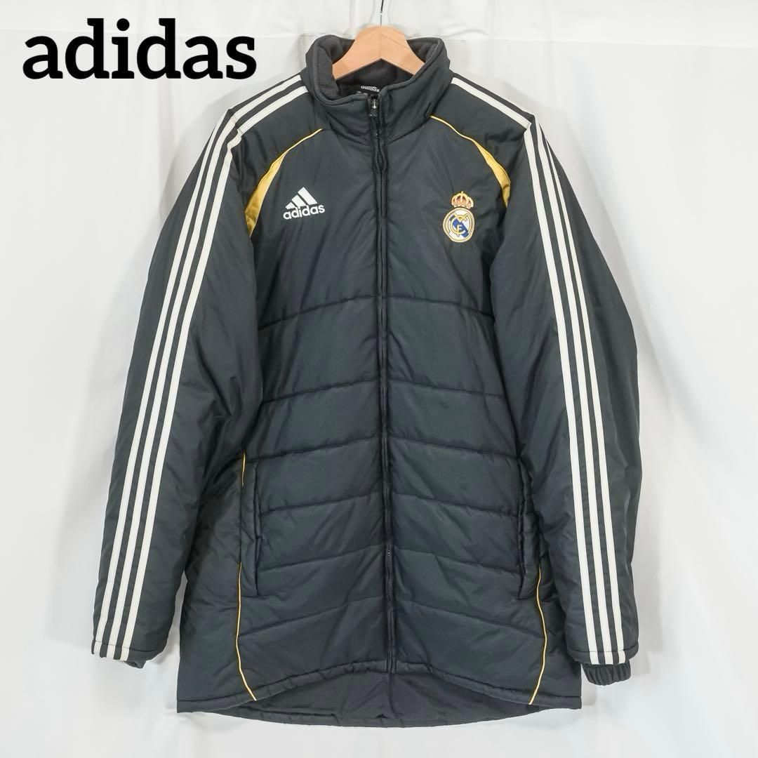 人気☆アディダス レアルマドリード 刺繍 中綿入り ジャケット L ネイビー adidas レアル・マドリード チームダウンジャケット ワンポイントロゴ