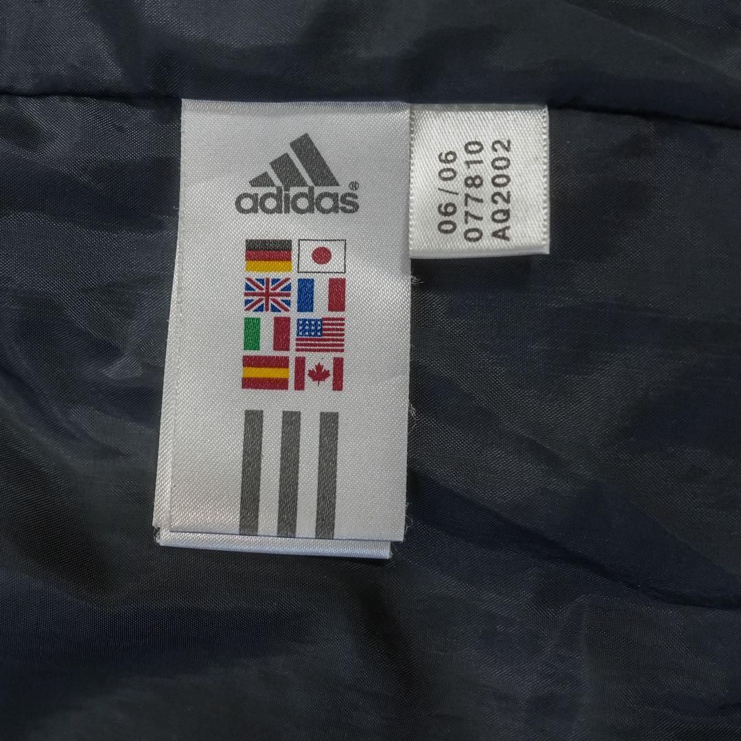 ☆美品☆ adidas レアル・マドリード ベンチコート 中綿 刺繍ロゴ L