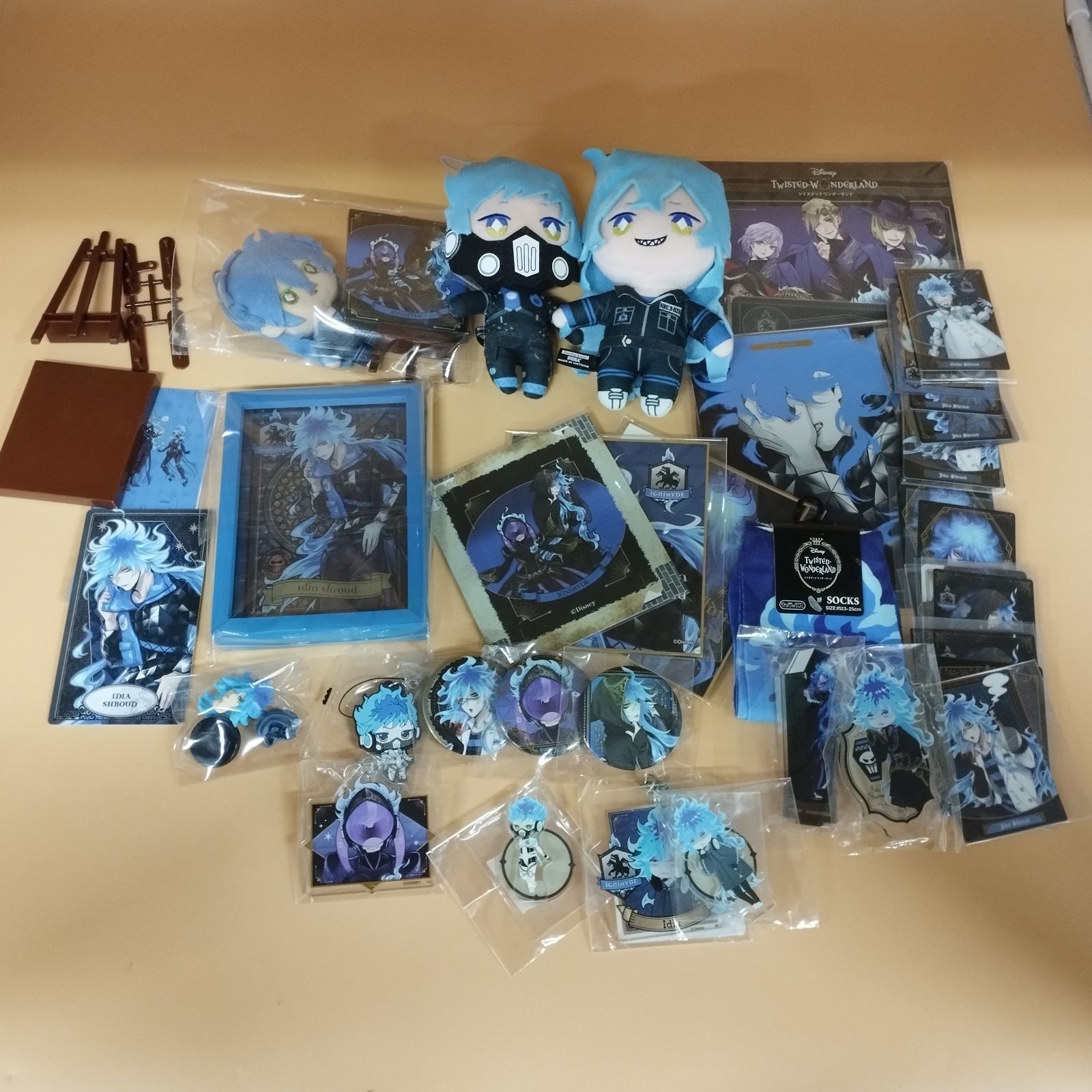 ツイス イデア・シュラウド まとめ売り イデアシュラウド まとめ売り 美品】ツイステッドワンダーランド