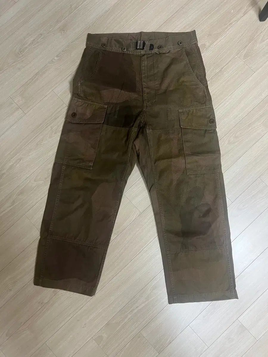 ナイジェル ケーボン カモフラージュ パータン パンツ