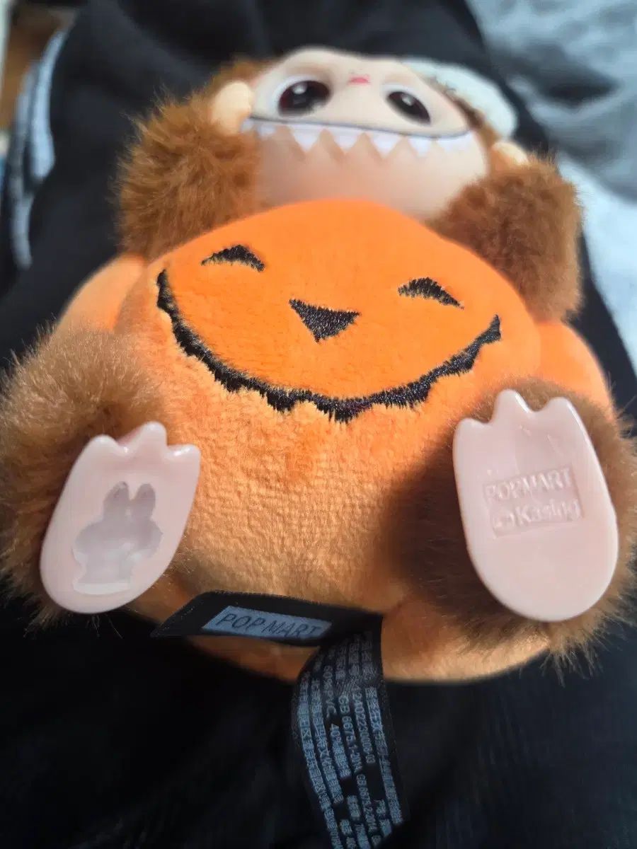パンプキン ラブブ ハロウィン キーホルダー by MART POP BASE powered かぼちゃのラブブちゃん!ハロウィン限定Labubu 超可愛い dolloveyou | カップル 売り切れ御免! ラブブぬいぐるみキーホルダー