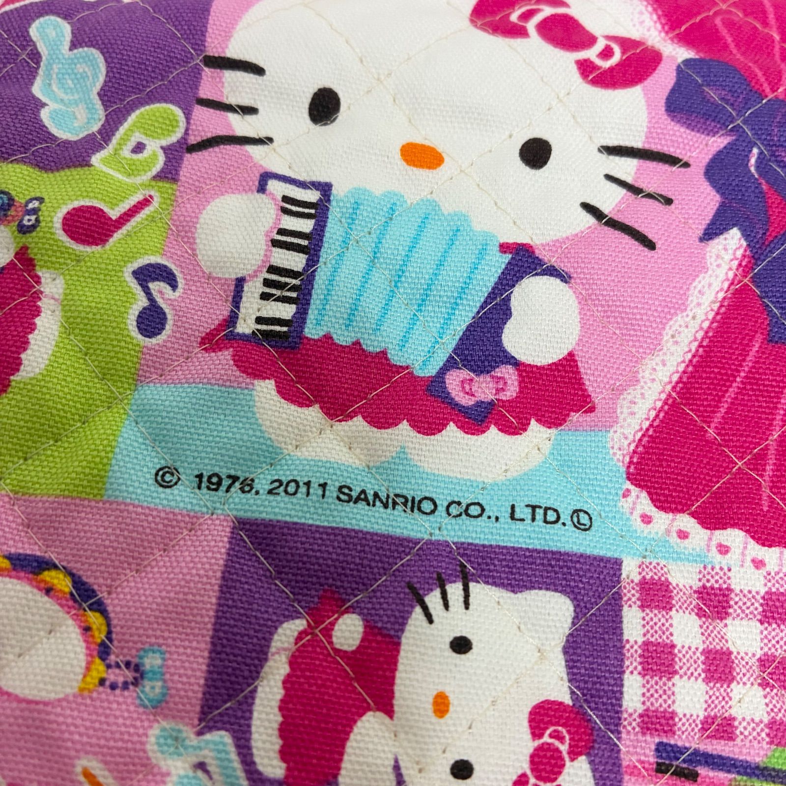 値引き！平成レトロ ハローキティ 生地 はぎれ 本物 絶盤☆人気 平成