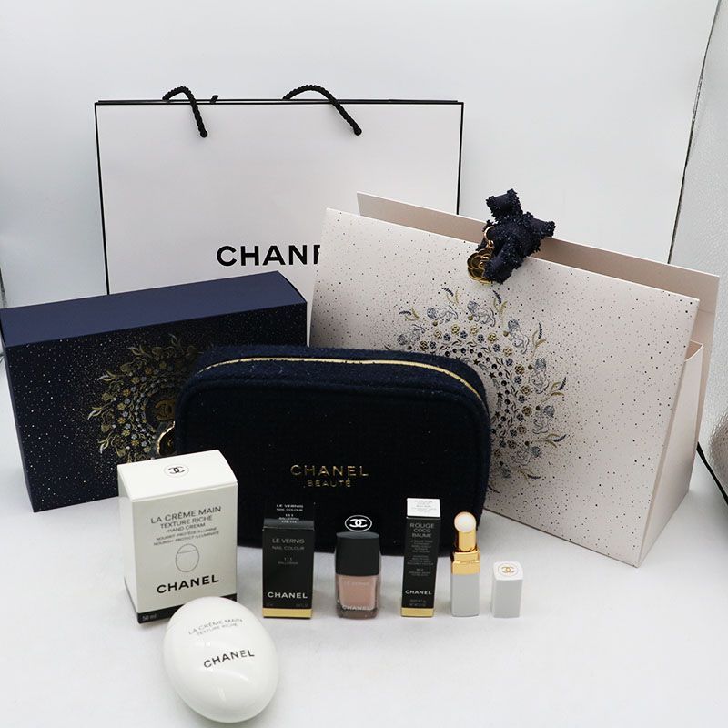 未使用 CHANEL シャネル リップ アンド ネイル ケア セット CR7-12-31
