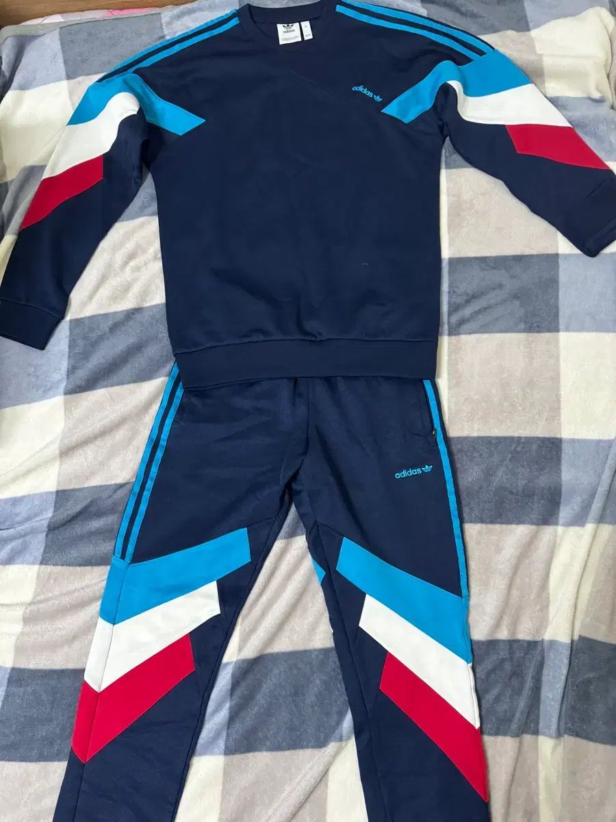 アディダス トレーニングウェア セット