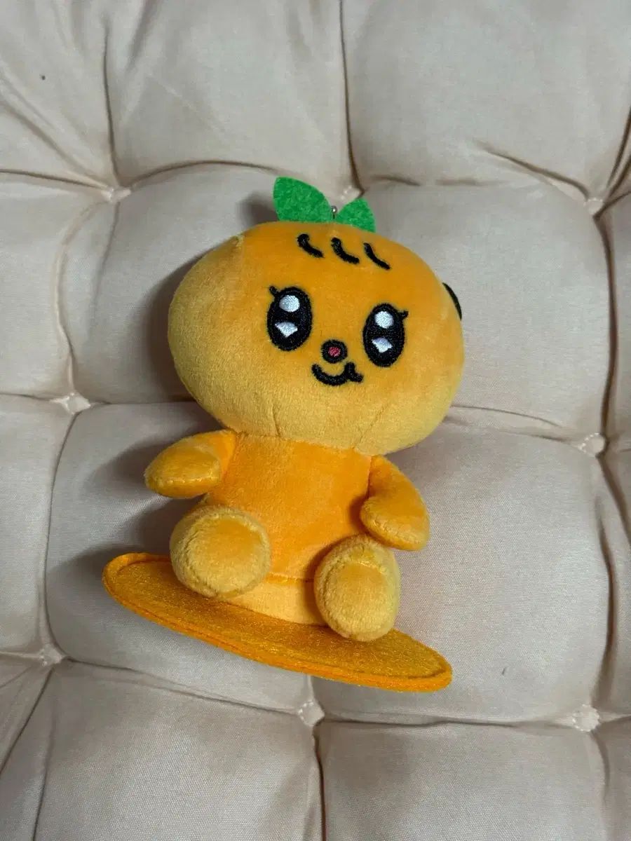 ミニティン プグリエ 麻 キーホルダー