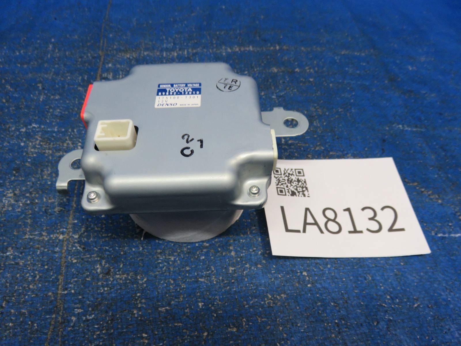 LA8132* 動作OK トヨタ 80系 ノア/ヴォクシー ZWR80W ハイブリッド