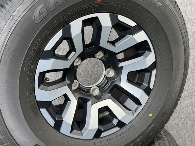 新車外し/美品 ランドクルーザー 新型/復刻版 70 GDJ76W 純正 ホイール