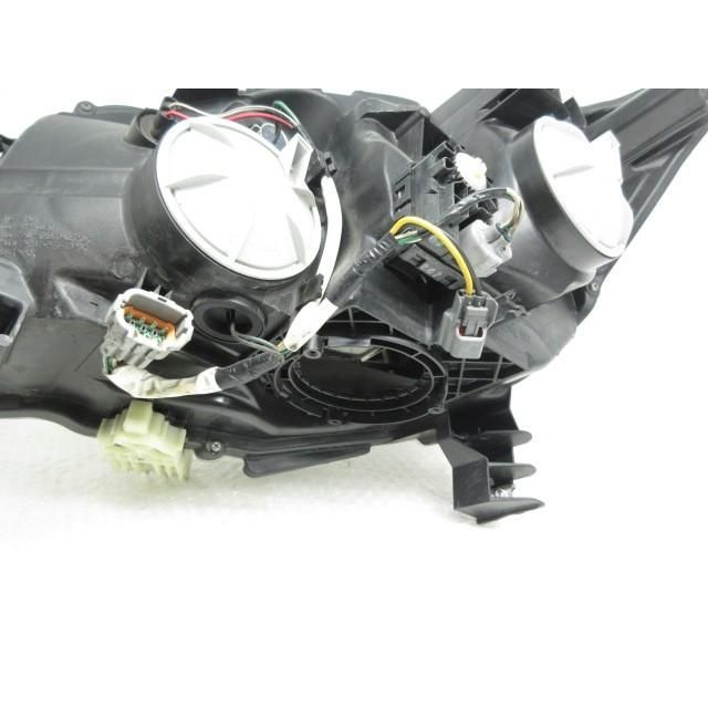 最も安い 24年 セレナ DAA-HFC26 ハイウェイスター 右ヘッドランプ