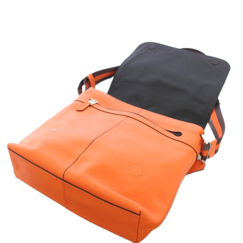 コーチ COACH チャールズ メッセンジャーバッグ ショルダーバッグ