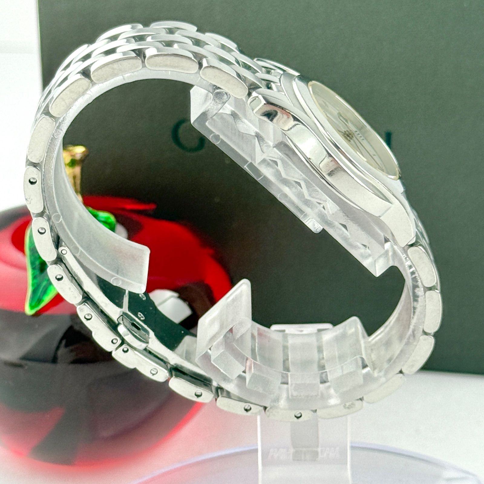 グッチ 5500L デイト 箱付き 新品電池 レディース 腕時計 206 - メルカリ