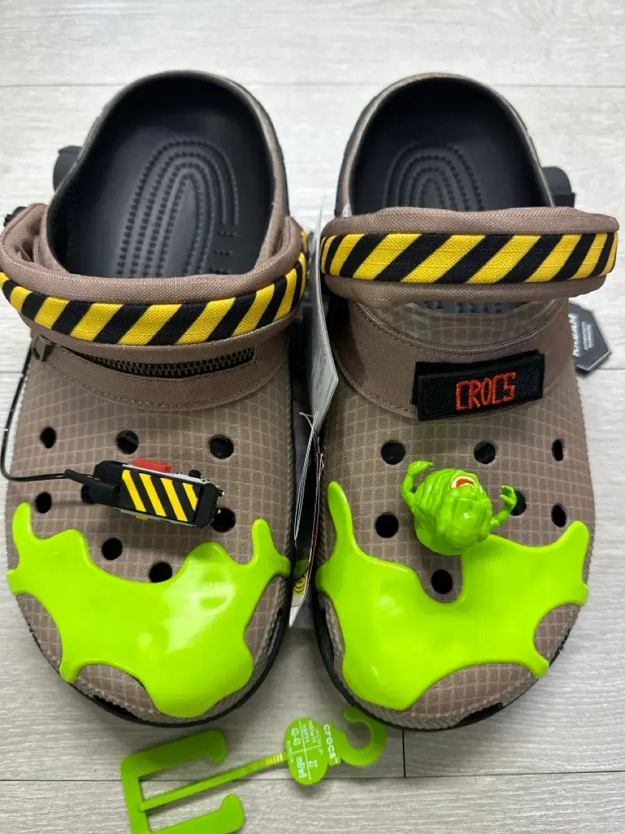 クロックス x ゴーストバスターズ クロッグ 270 新品