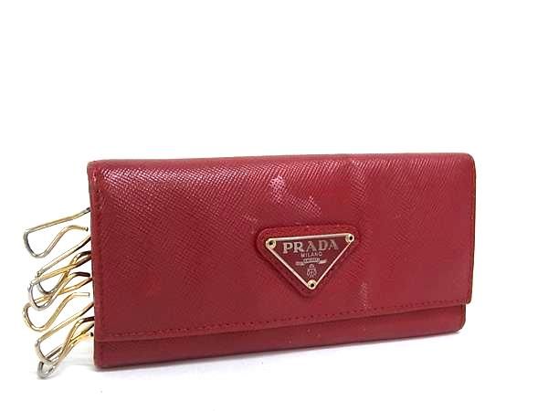 ✨️極美品✨️ プラダ サフィアーノレザー ケース レッド レディース 赤 PRADA（プラダ） サフィアーノ ロゴ キーケース レザー レディース