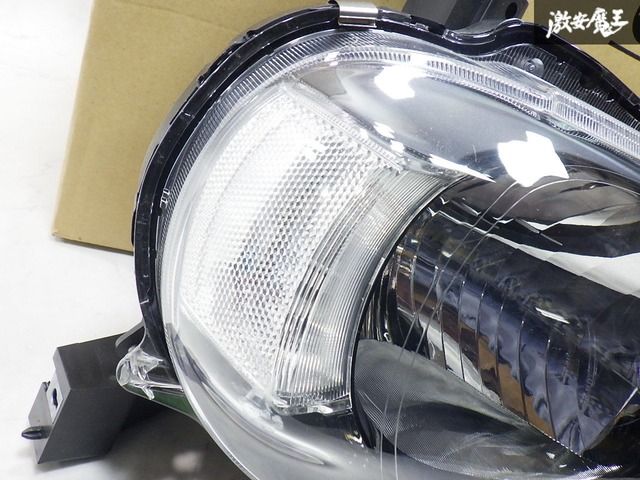 ☆新品☆ 日産 純正 Z12 キューブ CUBE ハロゲン ヘッドライト ヘッド