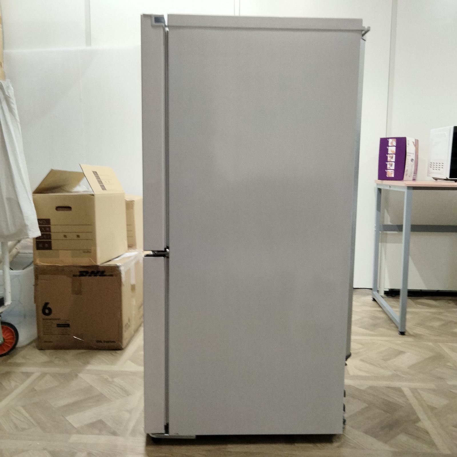 ★送料無料★2018年製 130L Hisense 冷凍冷蔵庫HR-D1302 N-6648] Hisense ハイセンス 冷凍冷蔵庫 130L 2020年製 HR-D1302