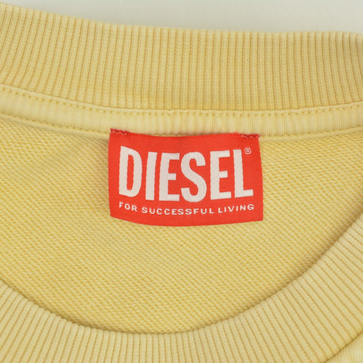 【DIESEL】S-GINN-DOV-PE A03775長袖スウェット DIESEL】S-GINN-DOV-PE A03775長袖スウェット - メルカリ