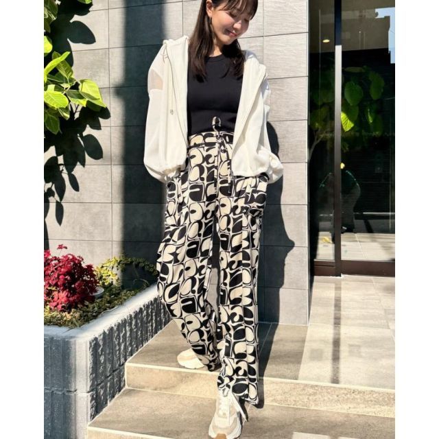 美品♡ アドニシス ロングシャツワンピース レース 切替 花柄 ティアード 長袖 美品♡ アドニシス ロングシャツワンピース レース 切替 花柄