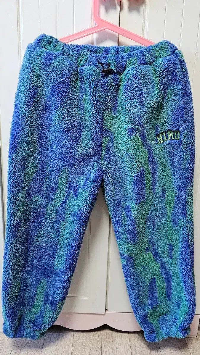 新品同様】VISTO WOOLペグトップテーパードパンツ ダークグレー24AW